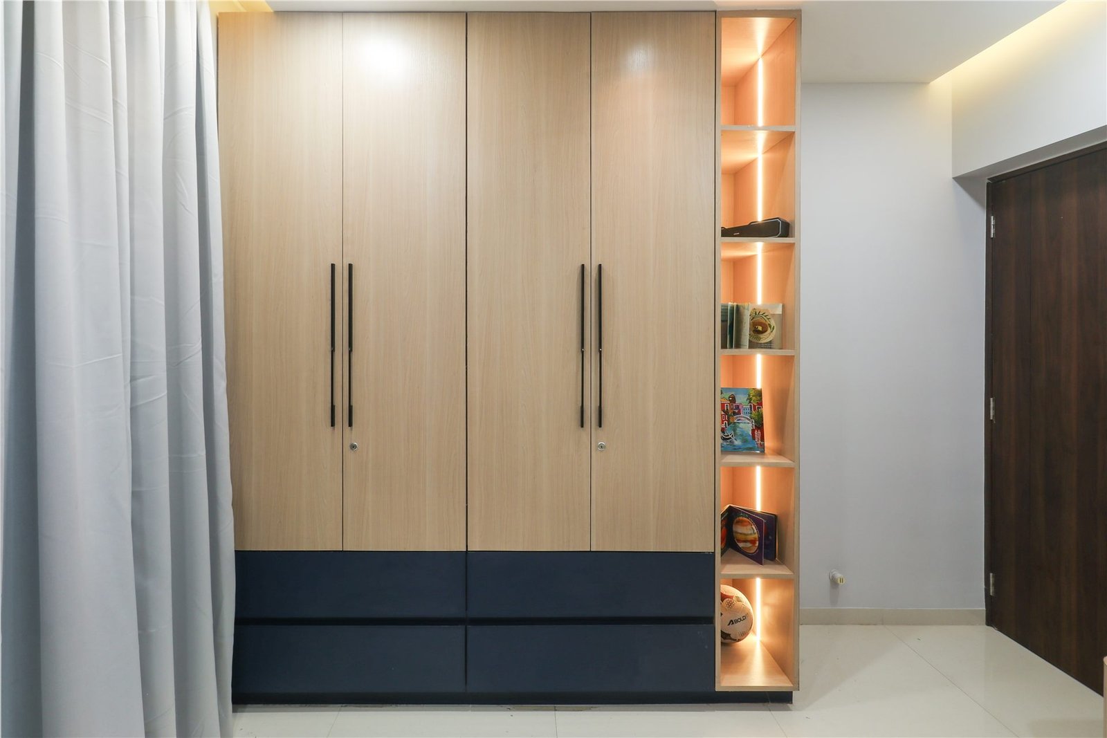 Lenscafee Residence Bedroom by Design DNA