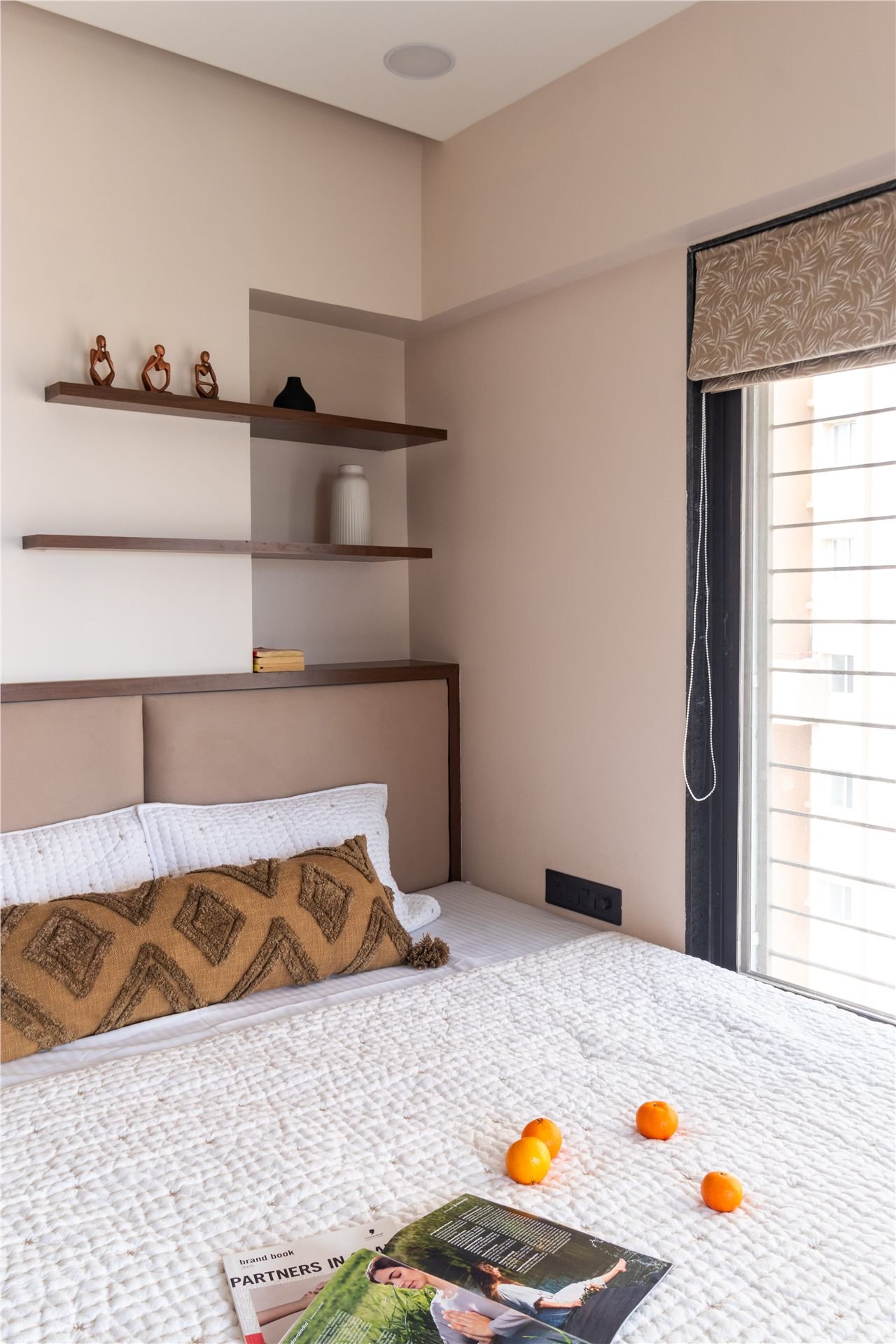 Lenscafee Residence Bedroom by Design DNA