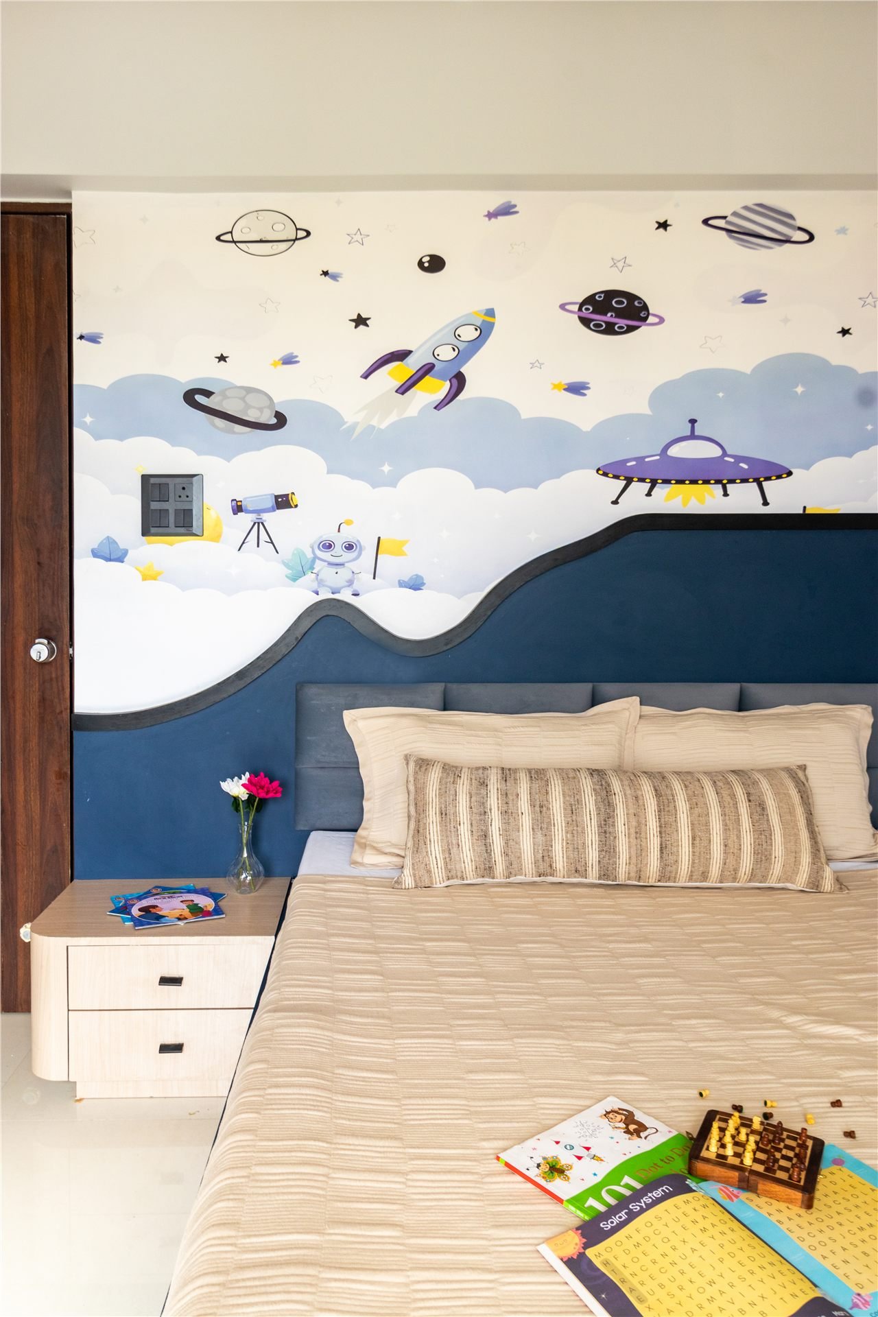 Lenscafee Residence Bedroom by Design DNA