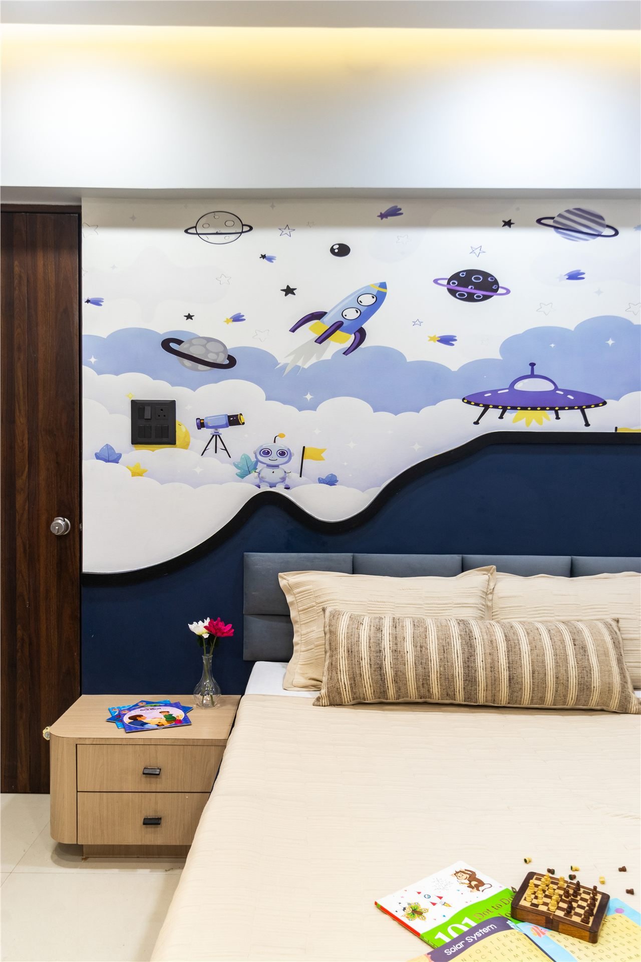 Lenscafee Residence Bedroom by Design DNA