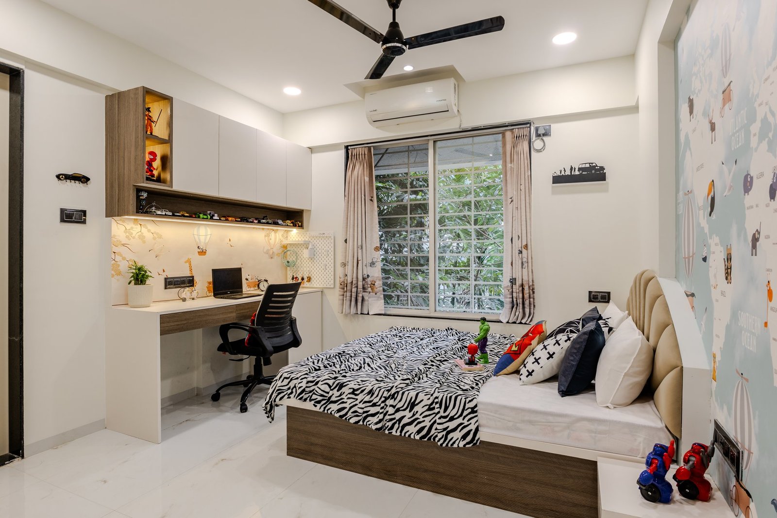 Kids bedroom study unit and storage by Design DNA