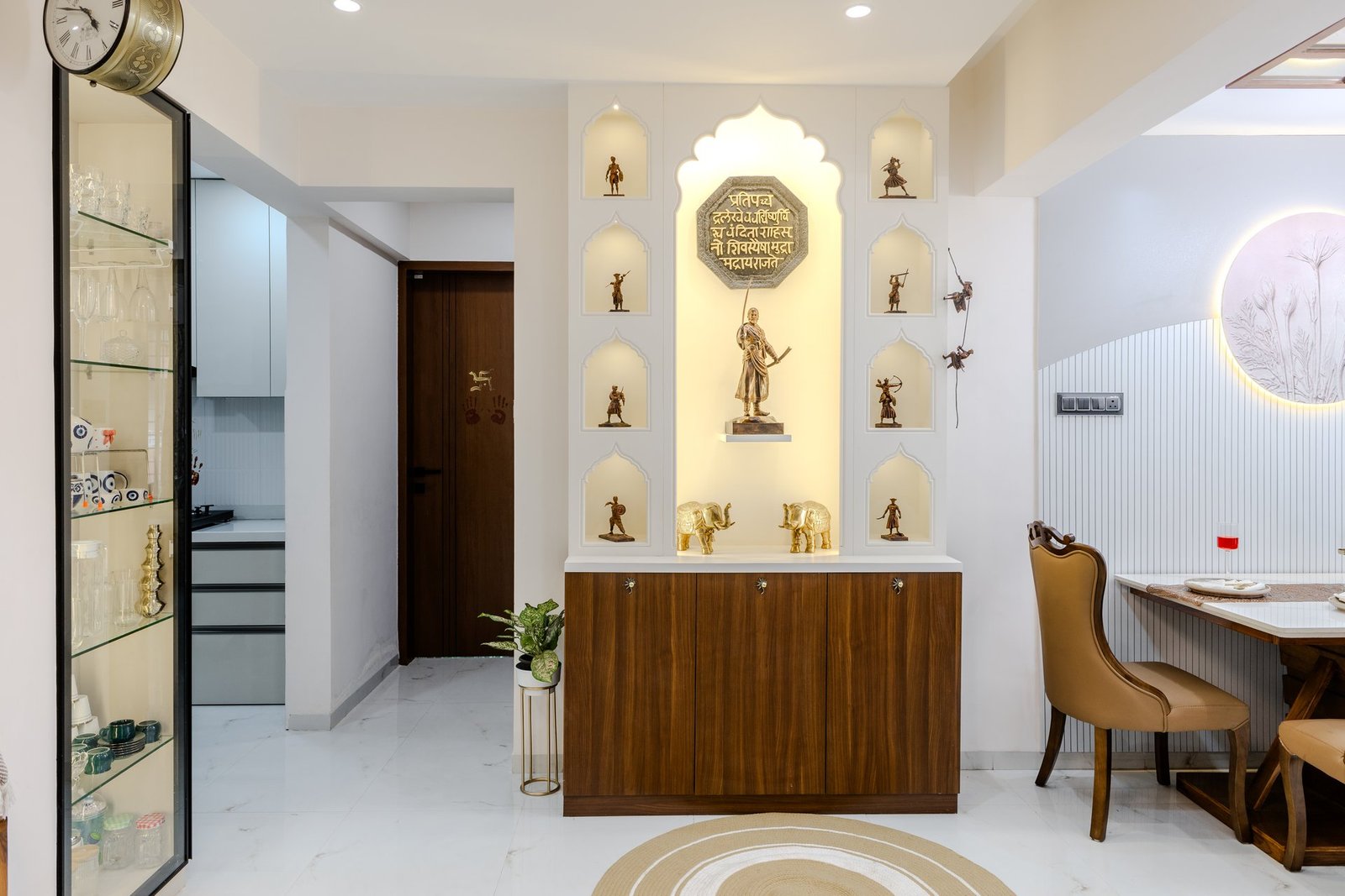 Traditional arched display niche with lighting by Design DNA